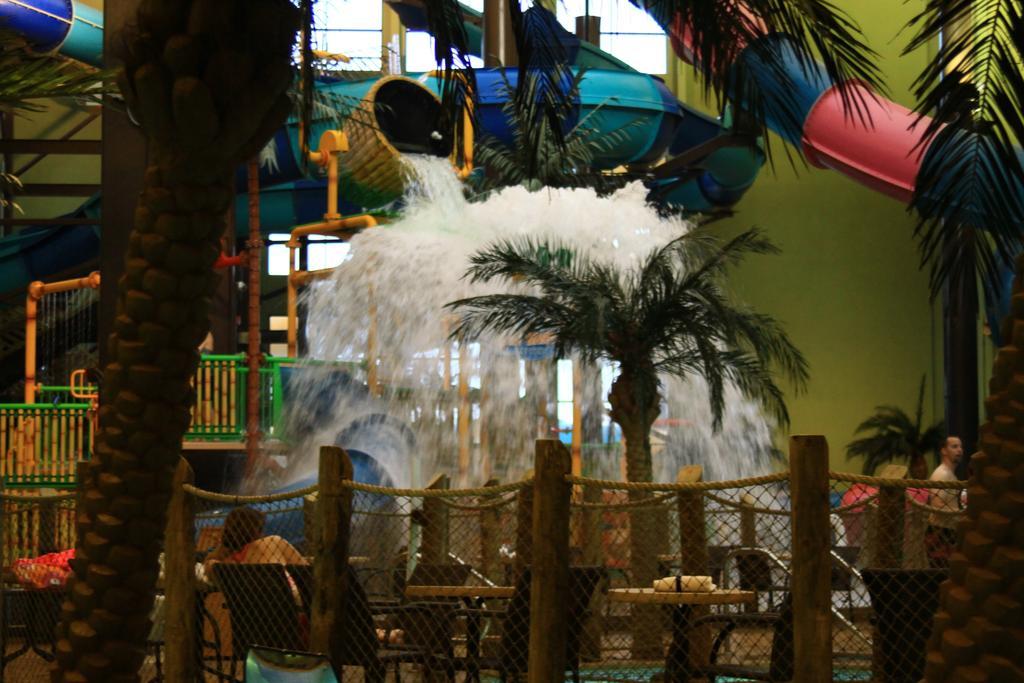 Maui Sands Resort & Indoor Water Park Sandusky Luaran gambar